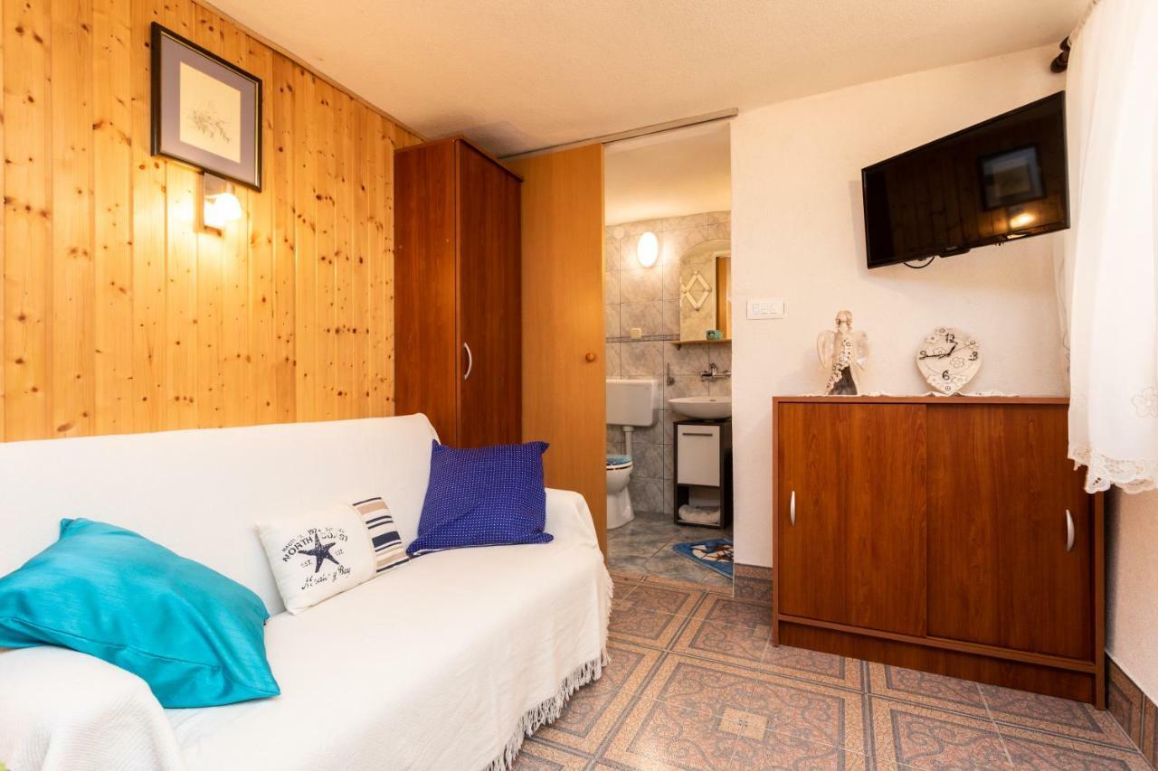 ורבניק Apartman Verbenia מראה חיצוני תמונה